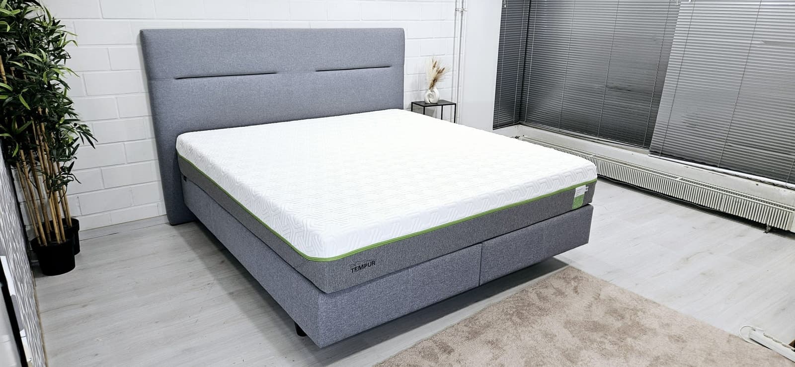 (T9) Tempur Hybrid Box static jenkkisänky , ilmainen kuljetus.