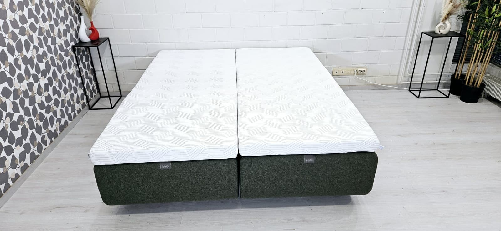 (T13) TEMPUR North runkopatjasänky, ilmainen kuljetus, free delivery.