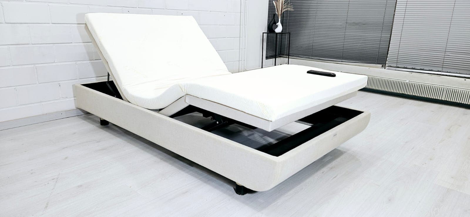 (T16) Tempur moottorisänky, ilmainen kuljetus, free delivery.