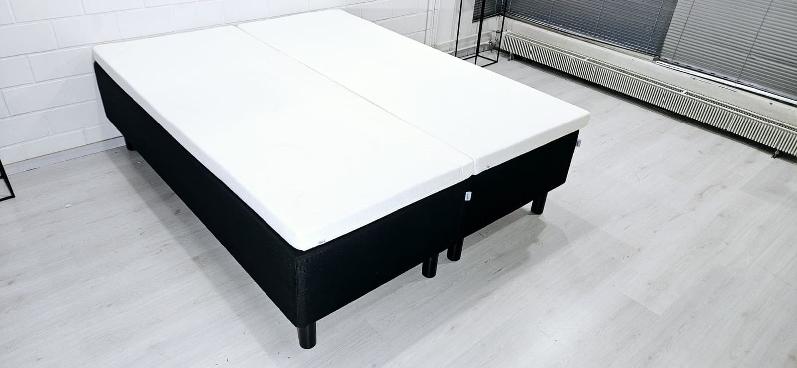 (T24) Tempur sänky, ilmainen kuljetus, free delivery.