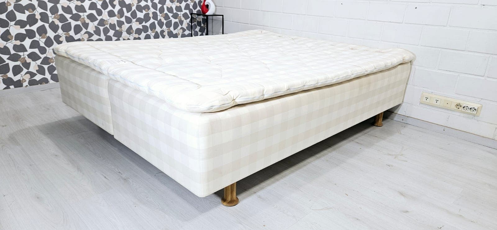 H5 Hästens superia 2 sängyt, ilmainen kuljetus, free delivery.