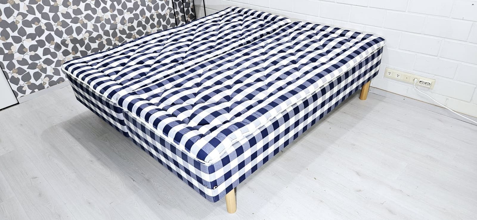 H6 Hästens superia sänky, ilmainen kuljetus, free delivery.