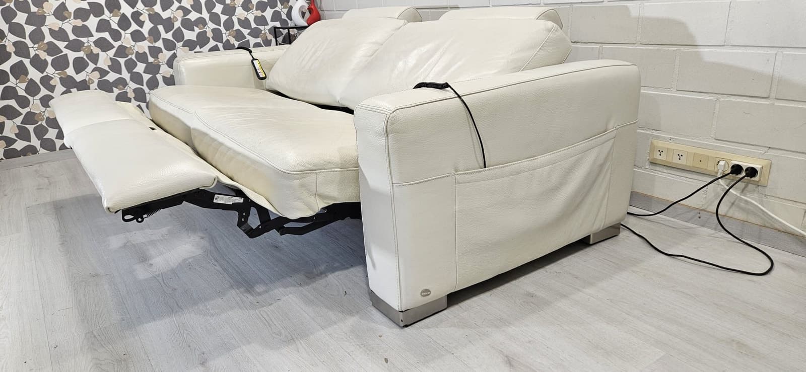 (A50) Italsofa mekanismisohva, ilmainen kuljetus, free delivery.