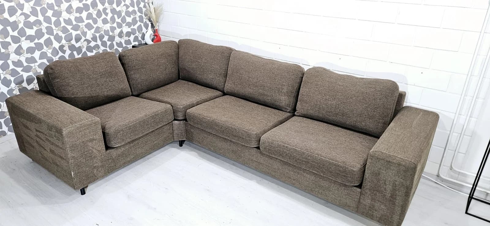 (A15) Kulma sohva, ilmainen kuljetus, free delivery.