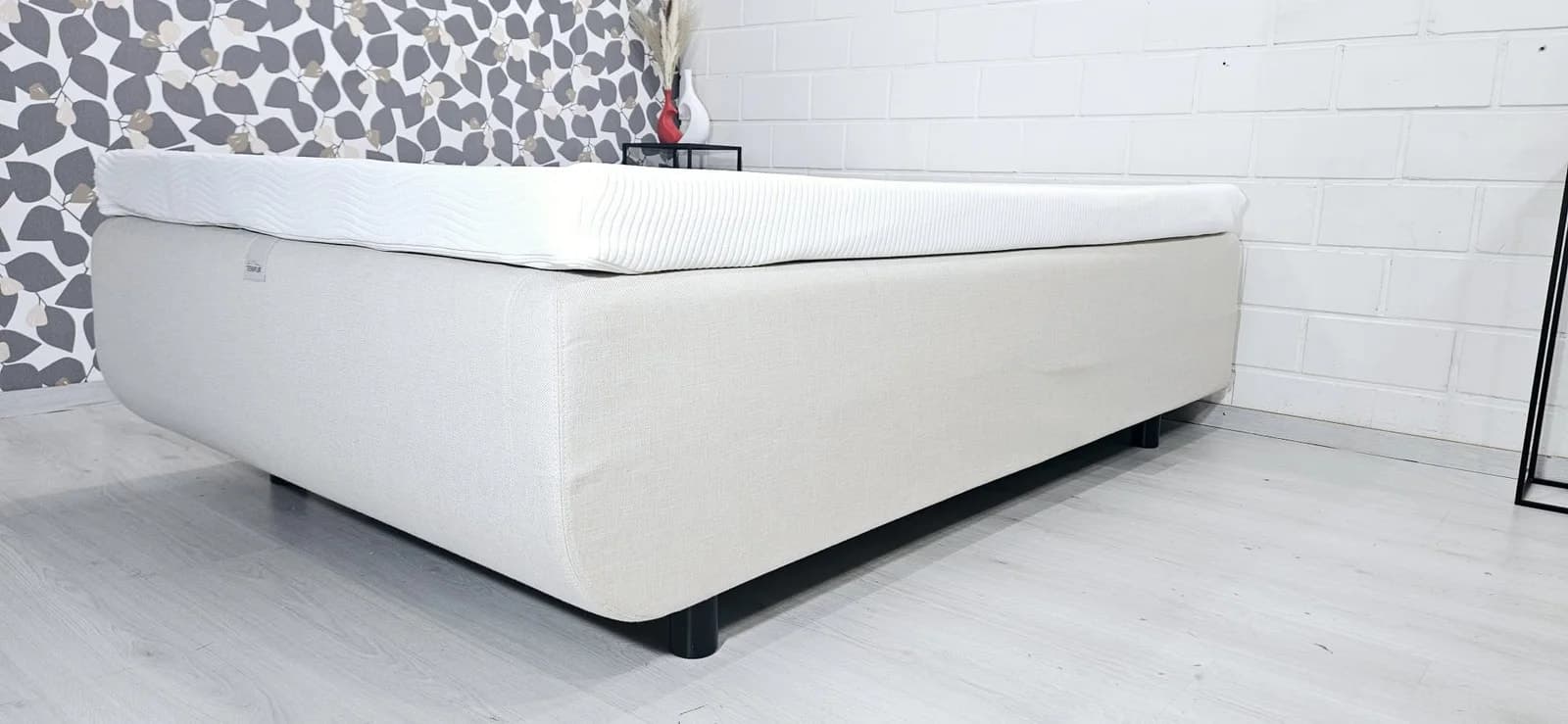 (T12) TEMPUR North box sänky, ilmainen kuljetus, free delivery.