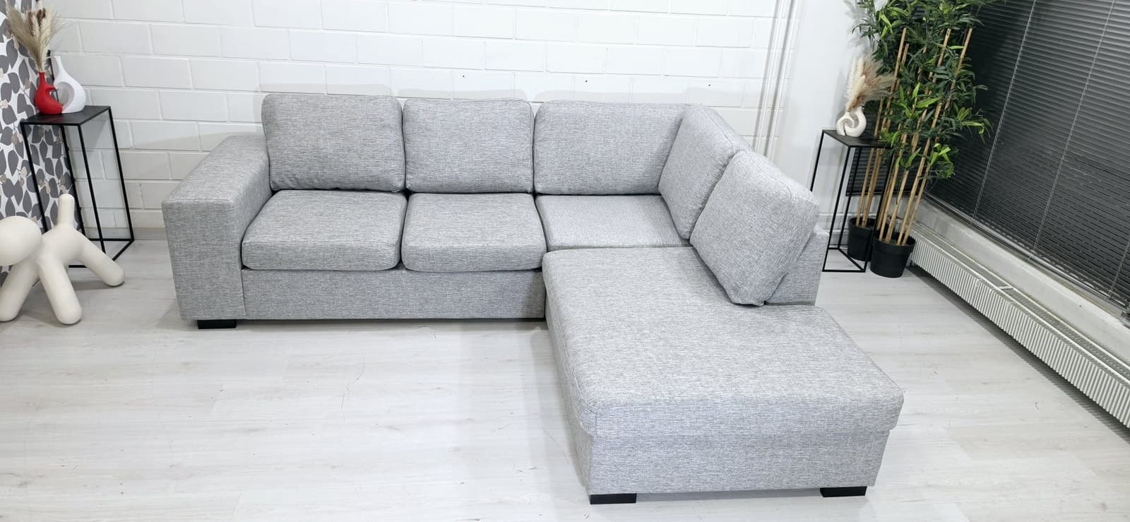 (A54) Avokulma sohva, ilmainen kuljetus, free delivery.
